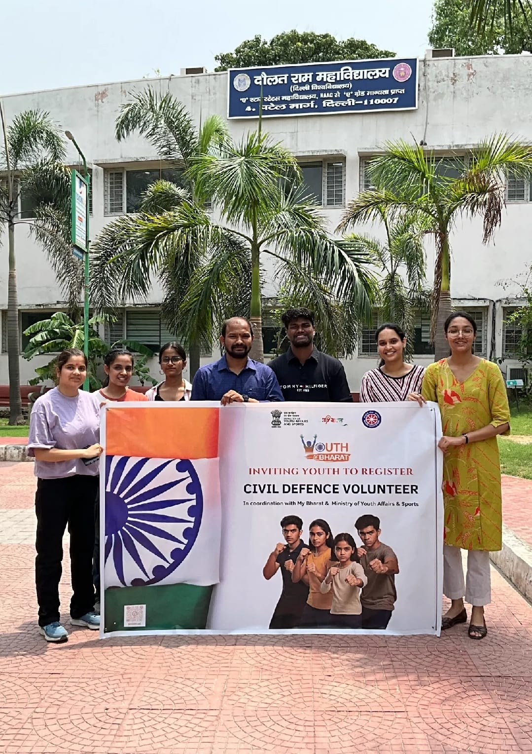 Empowering the youth for community protection: Registration drive for Civil Defence Volunteers in coordination with the 'My Bharat' initiative at Daulat Ram College.