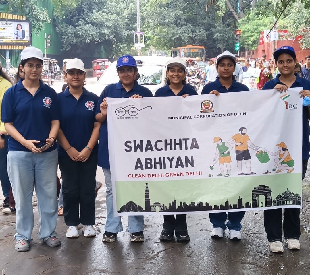 NSS volunteers actively participating in the Swachhta Abhiyan (Cleanliness Drive) to promote health, hygiene, and community sanitation.